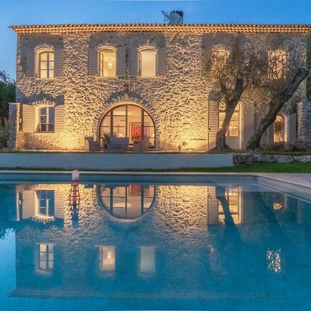 L'Elegante Bastide En Pierre Avec Vue Sur Le Vieux Village De Mougins Esterno foto
